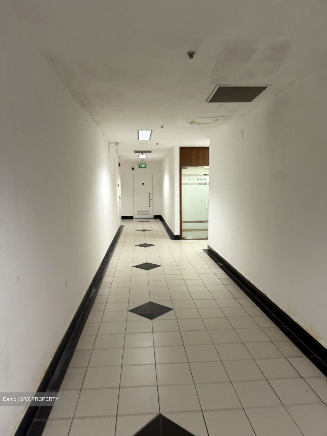 Parklane Shopping Mall (D7), Shop House #527940141